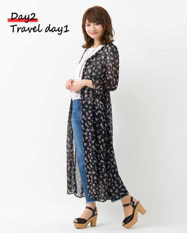 <font color="#fd3132">花柄ガウン×レースキャミアンサンブル×デニム</font><br><br>動き回る旅行の日は歩きやすいデニムスタイルが◎花柄ガウンを羽織ればぐっと今年らしいスタイリングに。HATやサンダルで夏らしさをプラスしたリラックスカジュアルスタイルです。