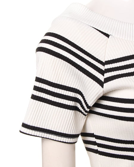 INGNI(イング) イレギュラーボーダーボート/V半袖 オフホワイト/クロ