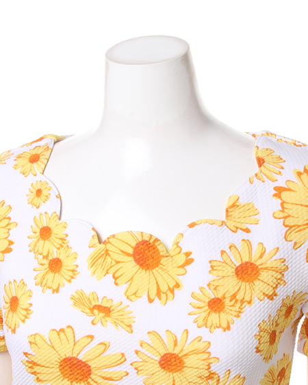 INGNI(イング) 花柄スカラップ/Tシャツ オフホワイト/イエロー