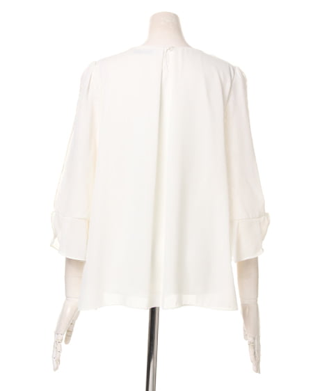 INGNI(イング) 装飾付ベルスリーブ/TOPS オフホワイト