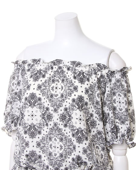 INGNI(イング) バンダナ柄オフショル/TOPS/A オフホワイト/クロ