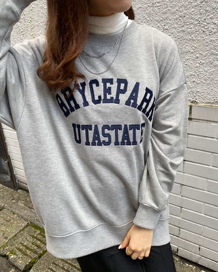 スウェットカレッジロゴチュニックトップス|INGNI(イング) 公式 スウェットカレッジロゴチュニックトップス|INGNI(イング) 公式