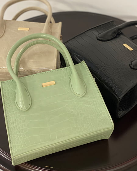 INGNI(イング) 【WEB限定】クロコミニショルダーBAG（ＯＵＴＬＥＴ）