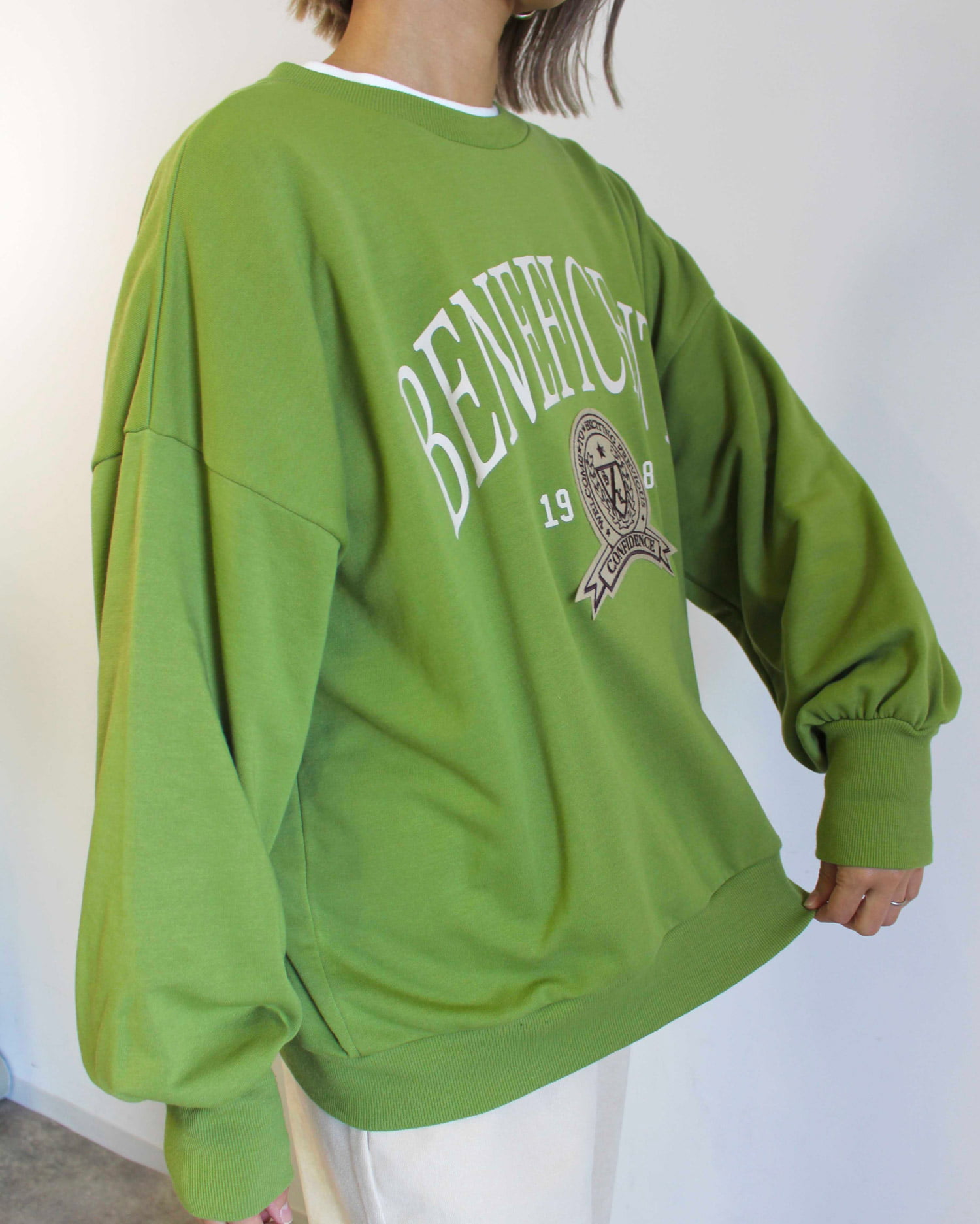 古着風クロップドロゴスウェット｜MLIA(エムリア) 公式通販｜INGNI STORE