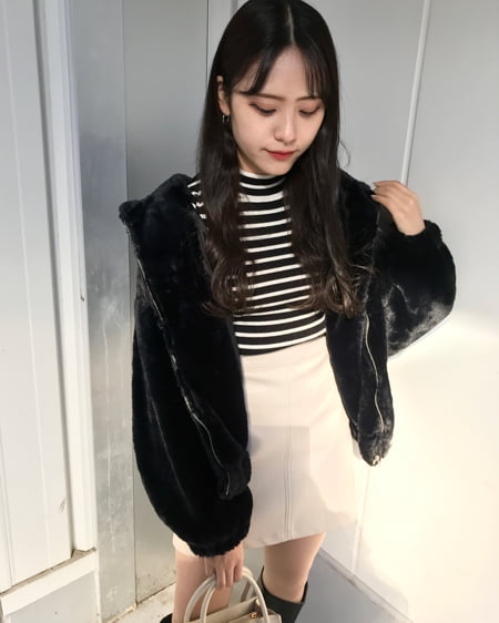 INGNI(イング) ハイネックパワショルリブニット アイボリー/クロ