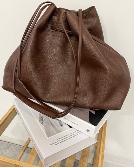 INGNI(イング) ポーチ付大きめトート ブラウン