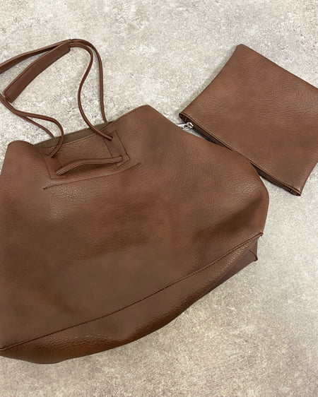 INGNI(イング) ポーチ付大きめトート ﾌﾞﾗｳﾝ