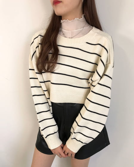 INGNI(イング) 2WAYクロップドニット+フェイクレザーパンツ/SET オフホワイト/クロ