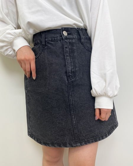 台形スカート／A