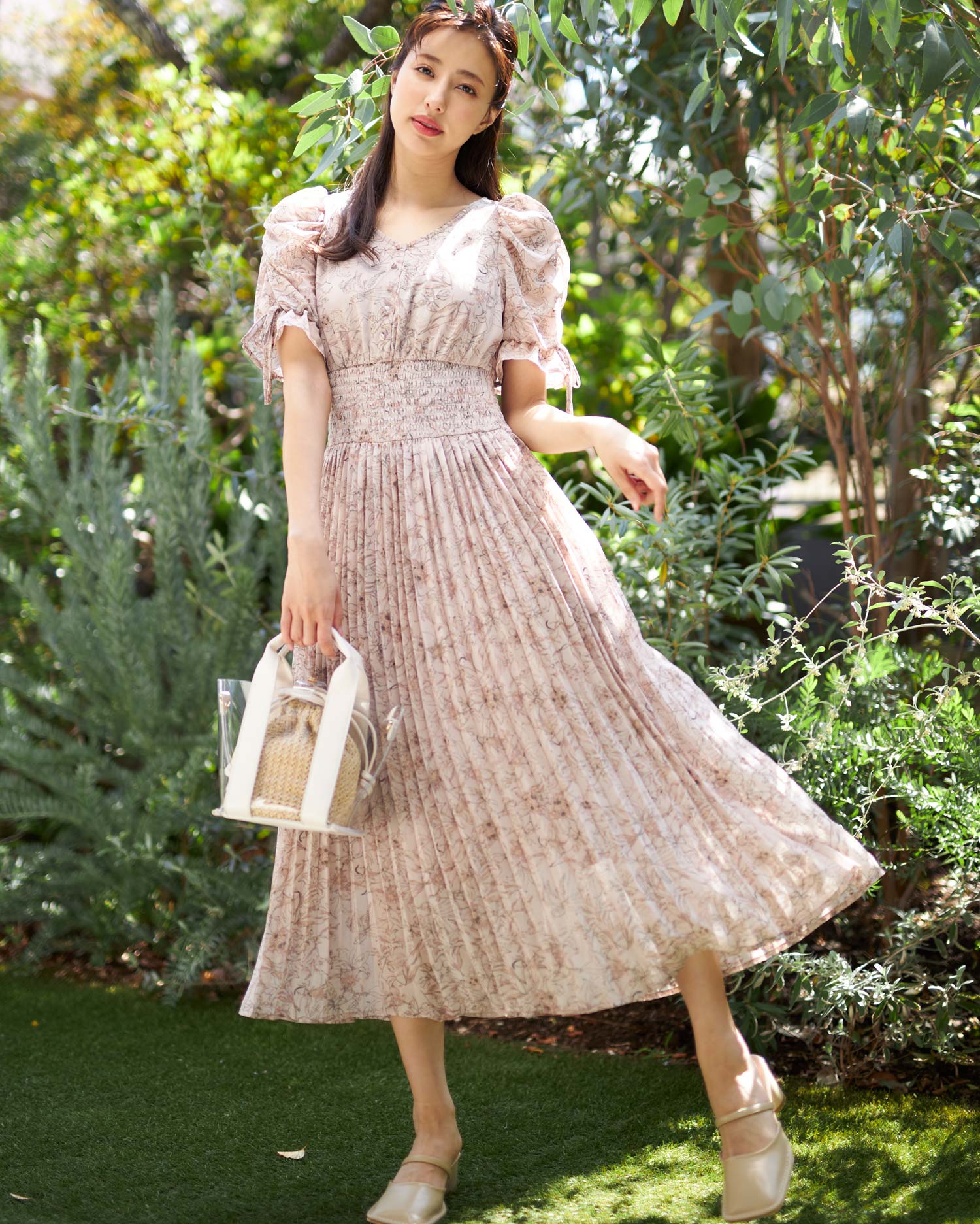 花柄vネックプリーツ ワンピース Ingni イング 公式通販 Ingni Store