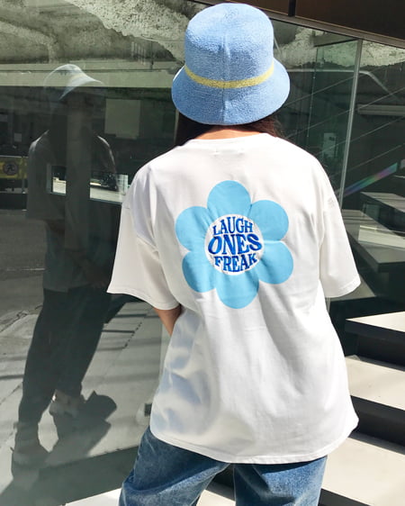 BACKフラワーロゴチュニックTシャツ｜INGNI(イング) 公式通販