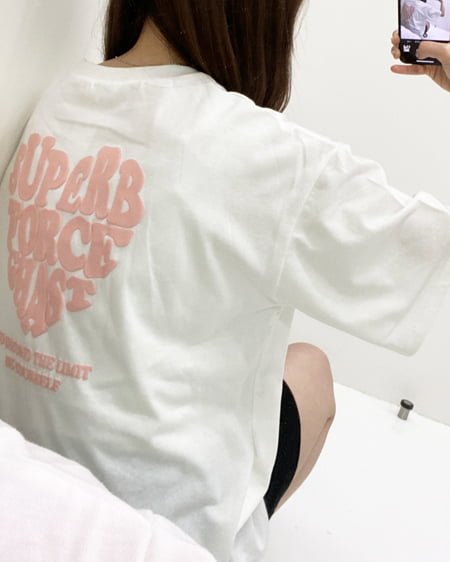 INGNI（イング） BACK発泡ハートロゴ半袖チュニックTシャツ ｵﾌﾎﾜｲﾄ/ﾋﾟﾝｸA