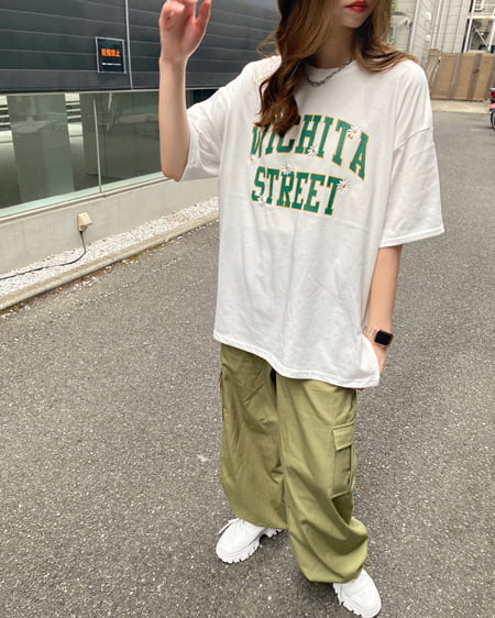 INGNI（イング） デイジーカレッジロゴTシャツ ｵﾌﾎﾜｲﾄ/ｸﾞﾘｰﾝ