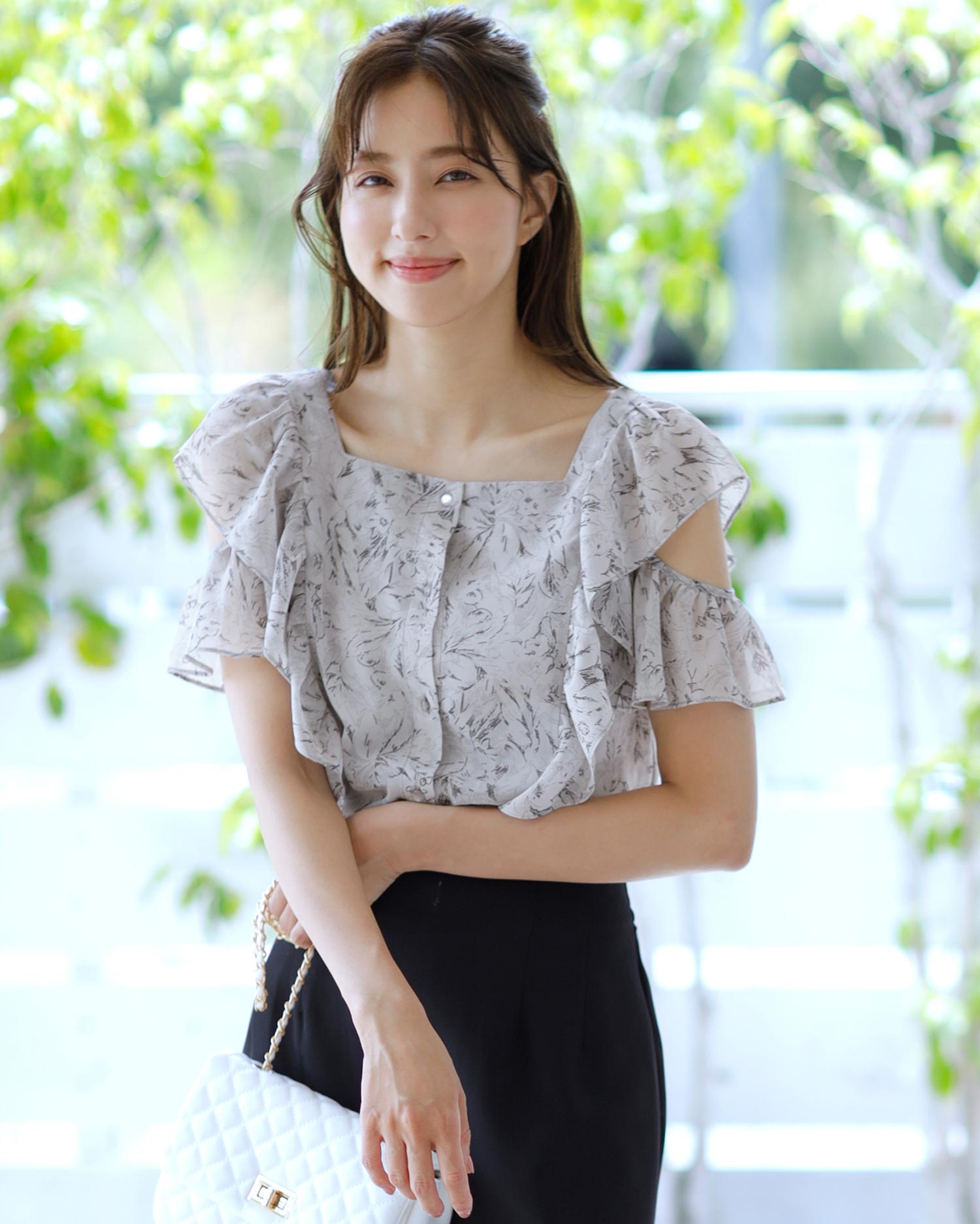 花柄肩開きフリルブラウス Ingni イング 公式通販 Ingni Store