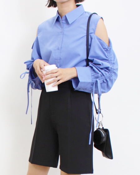 【WEB限定】袖シャーリング肩あきブラウス（ＯＵＴＬＥＴ）