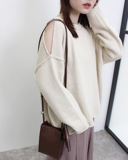 INGNI(イング) コインケース付スクエアショルダーバッグ ブラウン