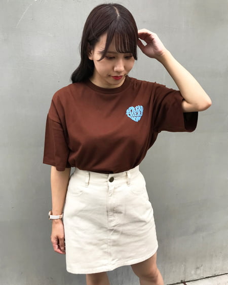 INGNI（イング） BACK発泡ハートロゴチュニックTシャツ ﾌﾞﾗｳﾝ