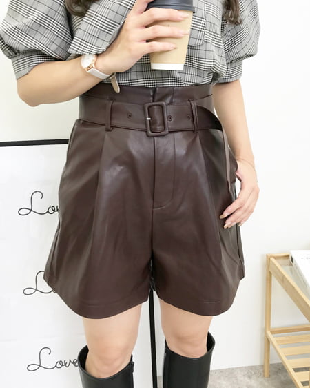 共ベルト付フェイクレザーキュロットパンツ