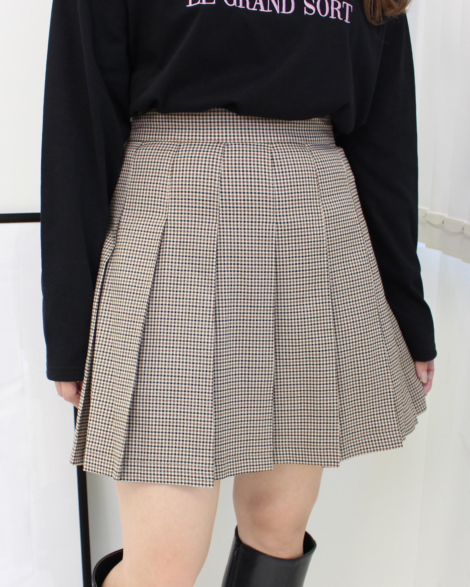 市販 ミニスカート ベルーナ フレア 黒 白 ボタニカル espaciocondesa