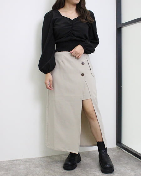 INGNI（イング） 共ベルト付スリットナロースカート ﾗｲﾄﾍﾞｰｼﾞｭ
