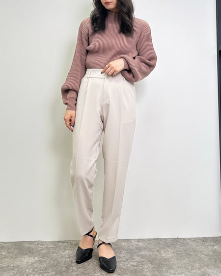 タックテーパードパンツ | テーパードパンツ | trufar.com