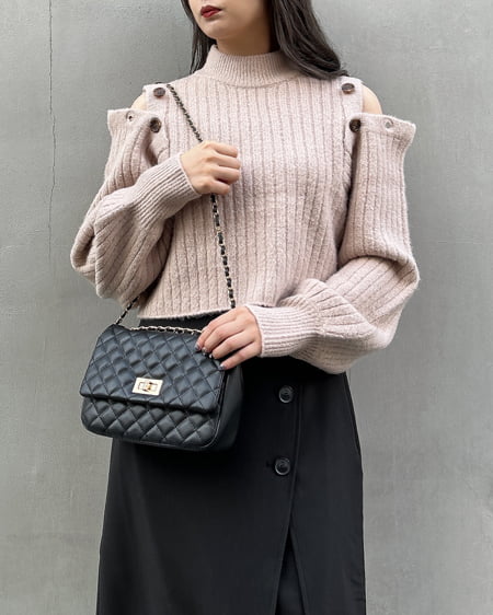 もちもち肩開きボタンリブニット（ＯＵＴＬＥＴ）