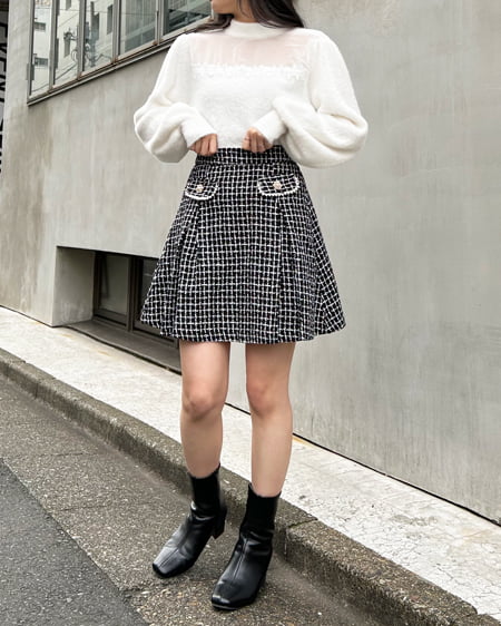 INGNI（イング） フェザーヤーンデコルテシアーニット ｵﾌﾎﾜｲﾄ