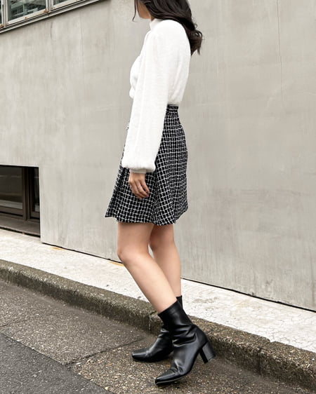 INGNI（イング） フェザーヤーンデコルテシアーニット ｵﾌﾎﾜｲﾄ