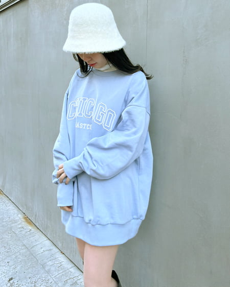 INGNI(イング) 抜き刺しゅうロゴチュニック サックス