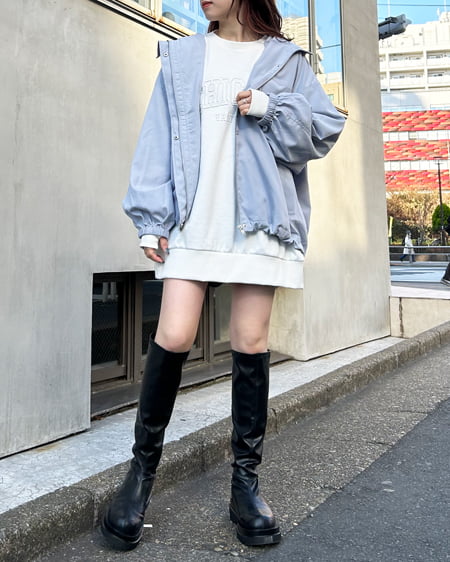 INGNI(イング) 抜き刺しゅうロゴチュニック オフホワイト