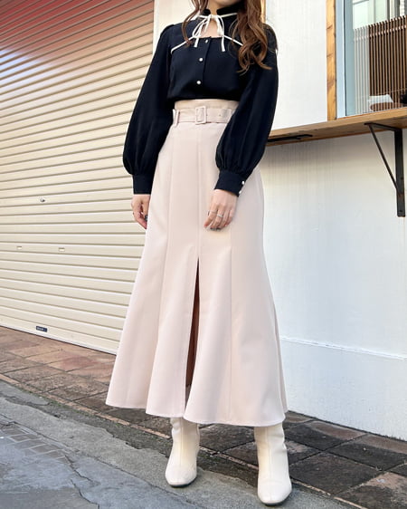INGNI（イング） 共ベルト付スリットマーメイドスカート ﾗｲﾄﾍﾞｰｼﾞｭ