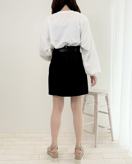 INGNI(イング) 合皮ベルト付トレンチミニスカート クロ