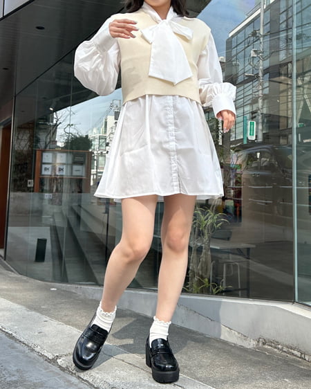 INGNI（イング） ショート丈Vネック畦ニットベスト＋ボウタイブラウスセット ｱｲﾎﾞﾘｰ