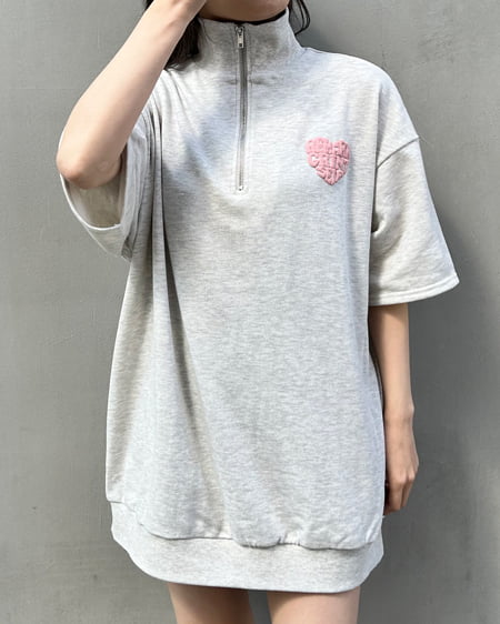 INGNI(イング) ハーフZIP BACKハートロゴミニスウェット半袖チュニック オートミール/ピンク