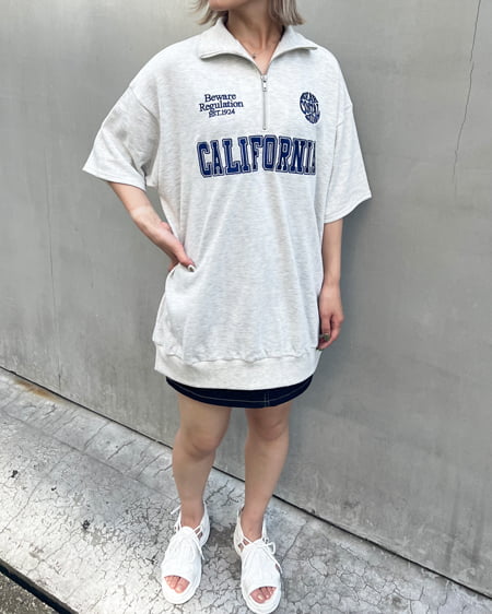 INGNI(イング) ハーフZIPカレッジロゴミニスウェット半袖チュニック オートミール/コン