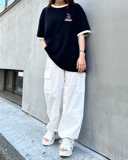 INGNI(イング) BACKバラプリントチュニックTシャツ クロ