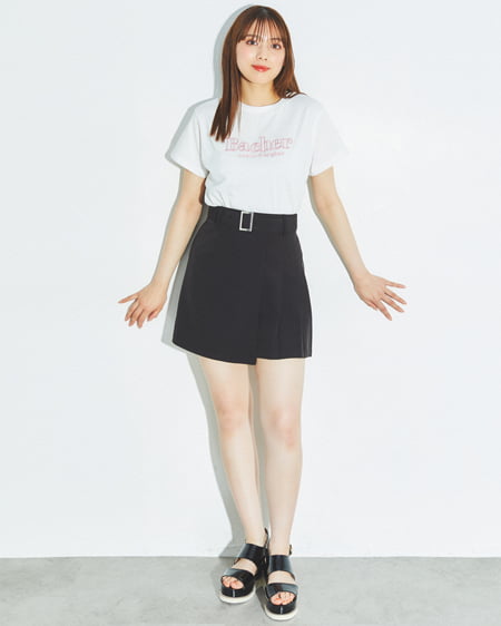 INGNI（イング） ふくれ刺しゅうロゴTシャツ ｵﾌﾎﾜｲﾄ/ﾋﾟﾝｸ