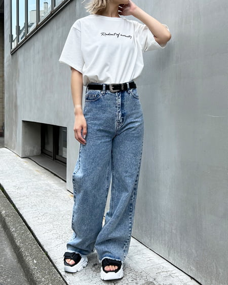 INGNI（イング） シンプル刺しゅうロゴTシャツ ｵﾌﾎﾜｲﾄ/ｸﾛ