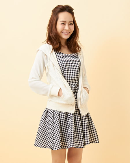 15042303