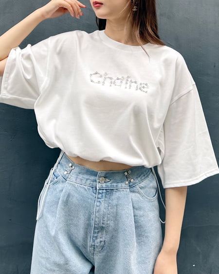 INGNI（イング） 裾ドロストパールビジューロゴTシャツ ｵﾌﾎﾜｲﾄ