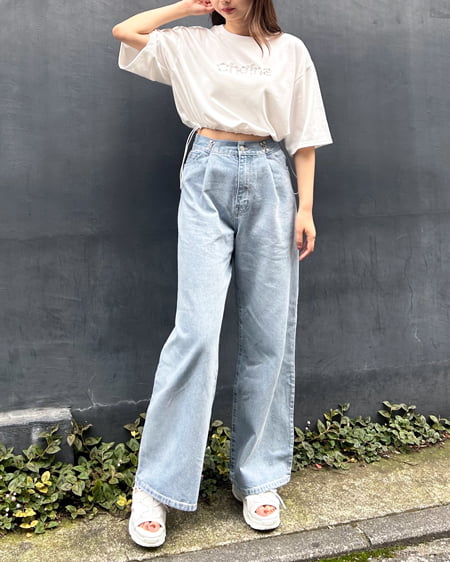 INGNI（イング） 裾ドロストパールビジューロゴTシャツ ｵﾌﾎﾜｲﾄ