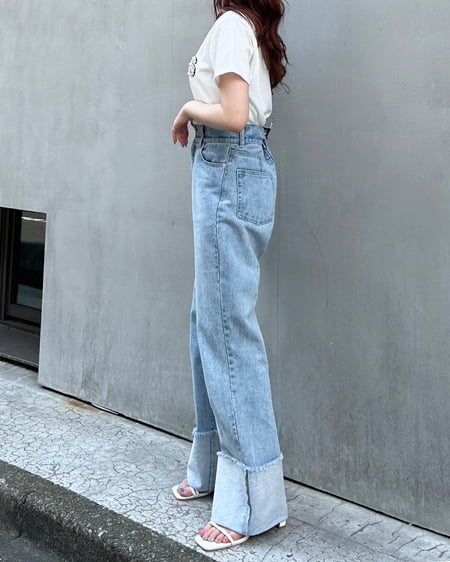 INGNI（イング） ナンバリングパールロゴTシャツ ｵﾌﾎﾜｲﾄ