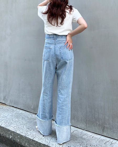 INGNI（イング） ナンバリングパールロゴTシャツ ｵﾌﾎﾜｲﾄ