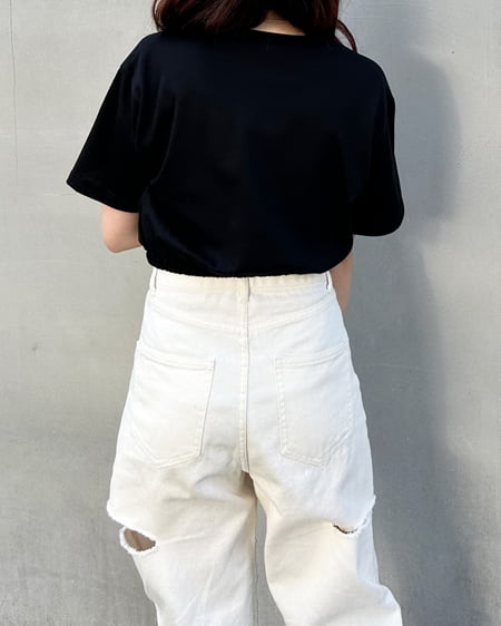 INGNI(イング) 裾ゴムカレッジロゴショート丈Tシャツ クロ/オフホワイト