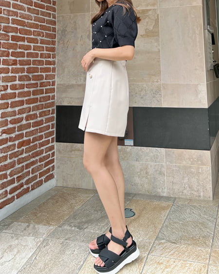 INGNI(イング) ラインストーン半袖ニット クロ