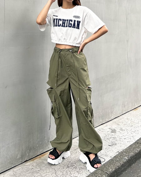 INGNI（イング） 裾ゴムカレッジロゴショート丈Tシャツ ｵﾌﾎﾜｲﾄ/ｺﾝ