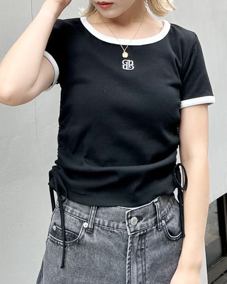 INGNI(イング) 胸刺しゅうロゴサイドギャザーリブTシャツ ｸﾛ/A