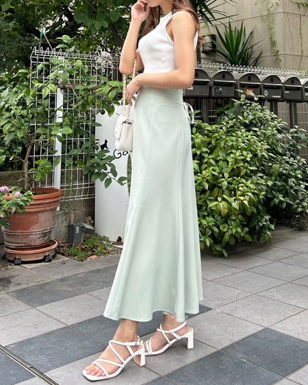 INGNI（イング） 装飾付ノースリニット ｵﾌﾎﾜｲﾄ