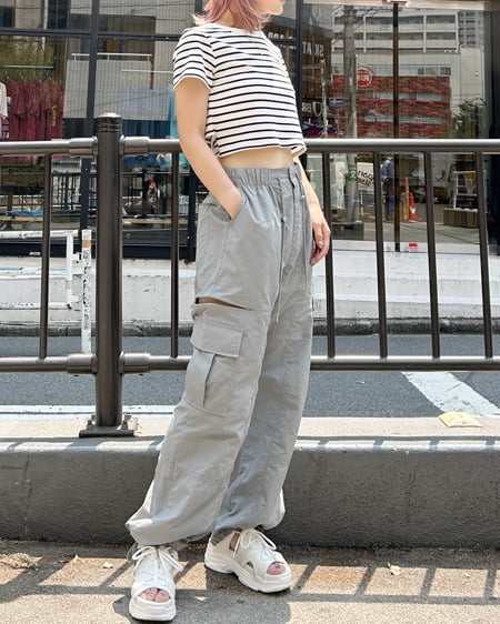 INGNI(イング) サイドスリットファスナー/ナイロンカーゴパンツ グレー