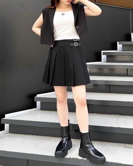 INGNI（イング） ショートベスト(セットアップ対応) ｸﾛ